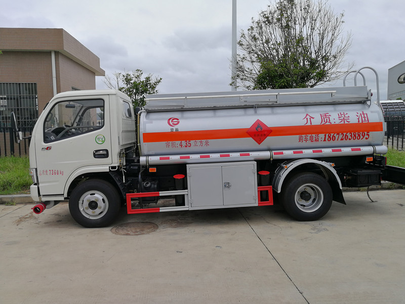 5噸東風(fēng)│多利卡加油車(chē)照片│油罐車(chē)圖片 5噸東風(fēng)│多利卡加油車(chē)照片│油罐車(chē)圖片